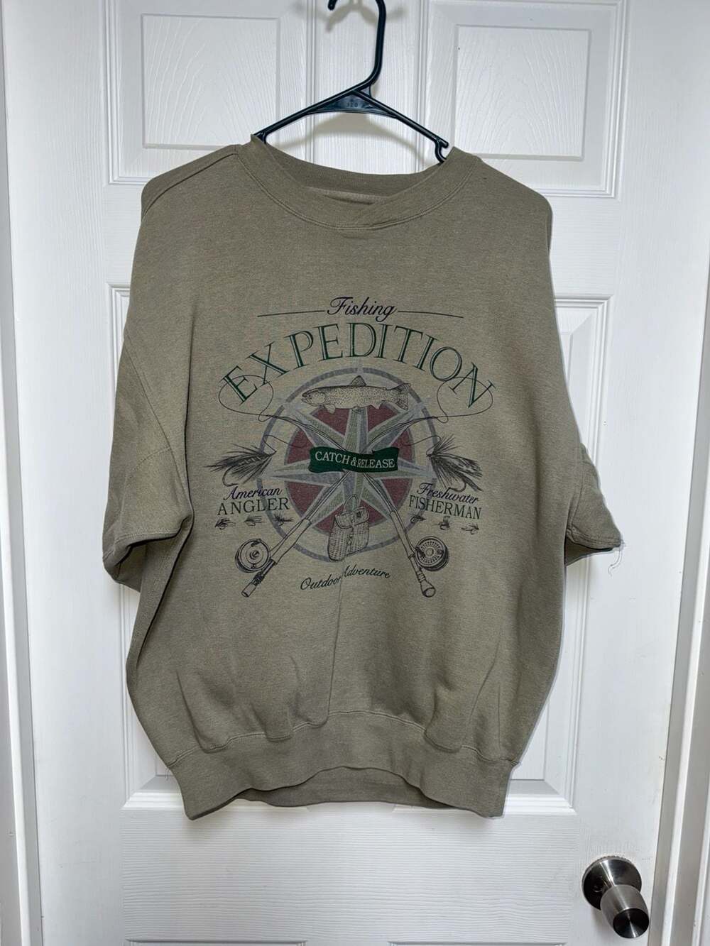 Vintage Danaggers Fishing Expedition Catch & Release Crewneck Sweatshirt